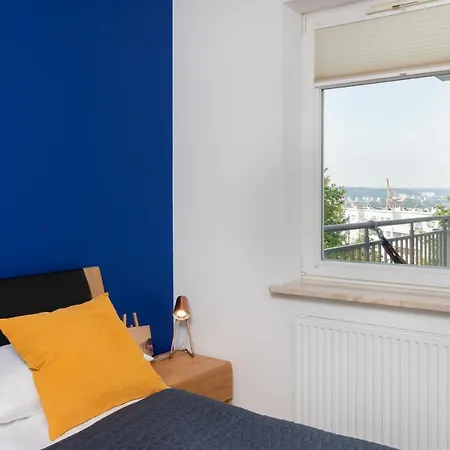 Modern With Balcony & Parking By Renters Gdynia