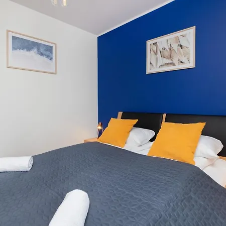 Modern With Balcony & Parking By Renters Apartment Gdynia