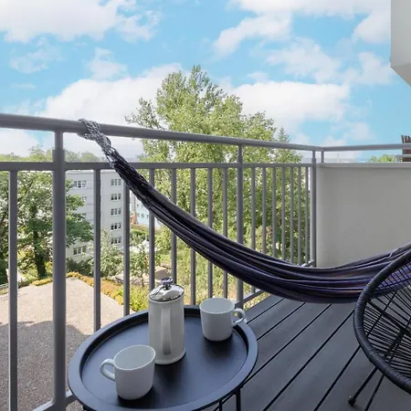 Modern With Balcony & Parking By Renters Apartment Gdynia